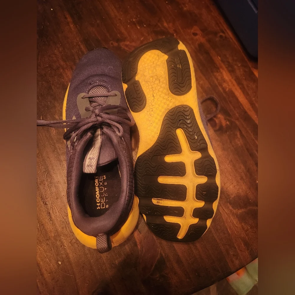Under Armour lightweight athletic